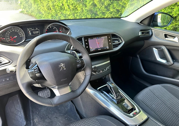 Peugeot 308 cena 36500 przebieg: 135000, rok produkcji 2018 z Ostrzeszów małe 92